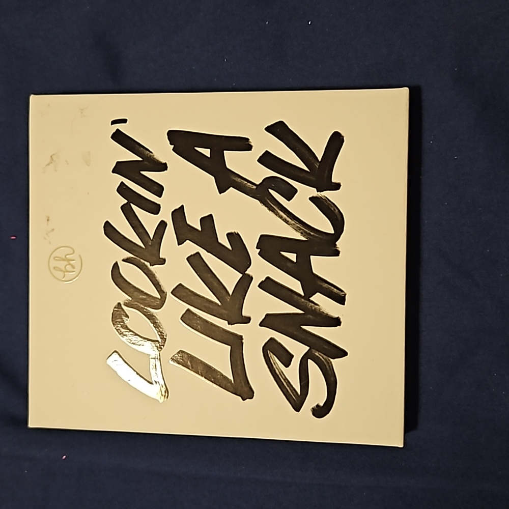 BH cosmetics Lookin like a snack palette